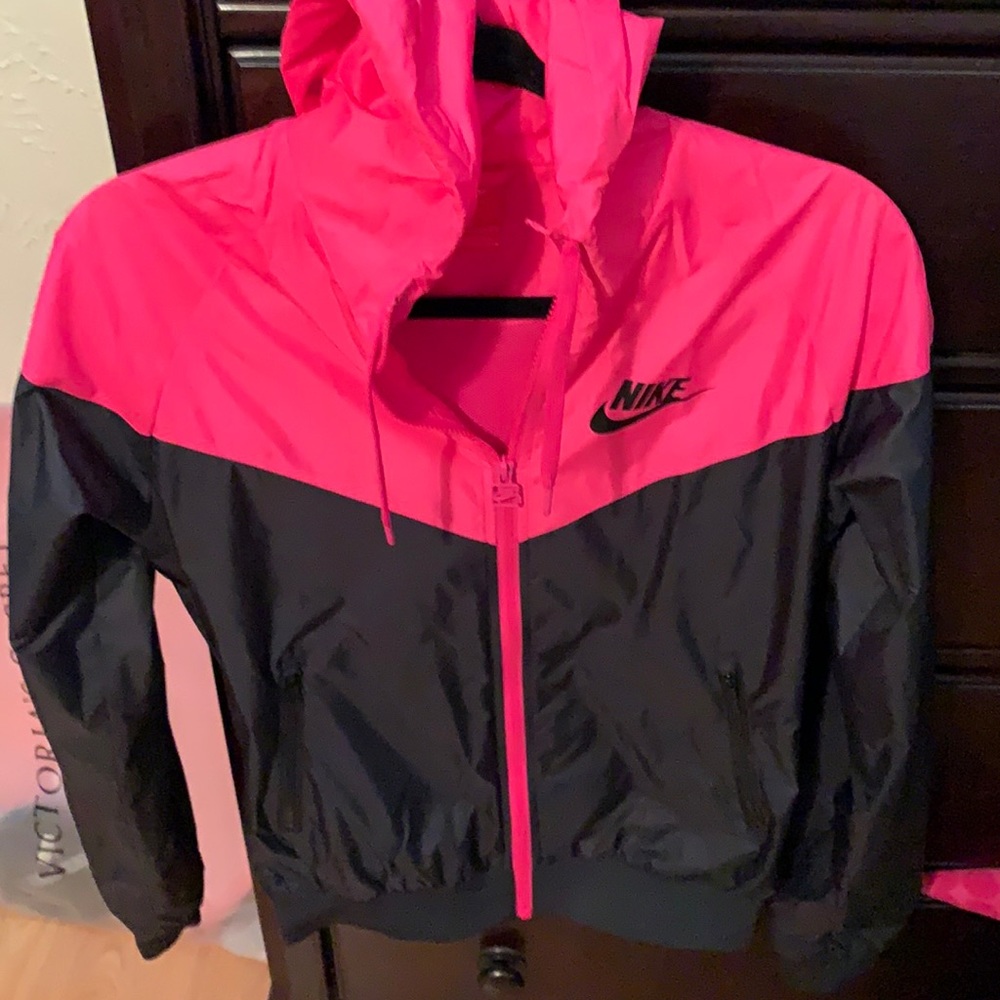 Nike windbreaker
